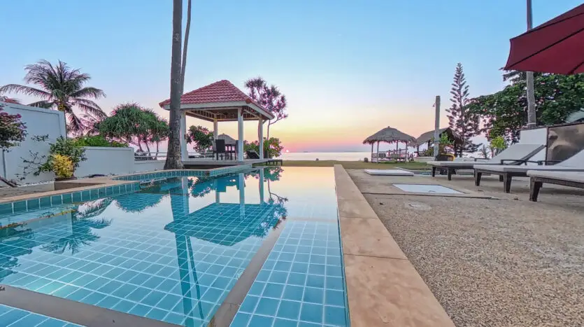 Beachfront Pool Villa 3BR – Malee Beach Villas E7