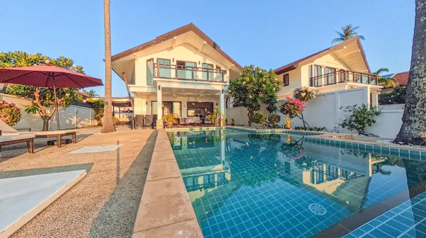 Beachfront Pool Villa 3BR – Malee Beach Villas E7