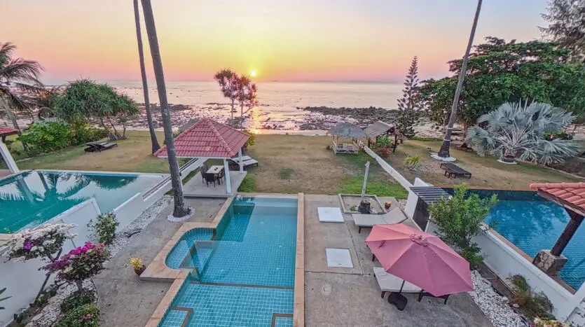 Beachfront Pool Villa 3BR – Malee Beach Villas E7