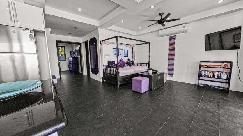 Beachfront Pool Villa 3BR – Malee Beach Villas E7