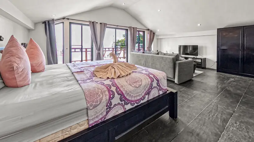 Beachfront Pool Villa 3BR – Malee Beach Villas E7