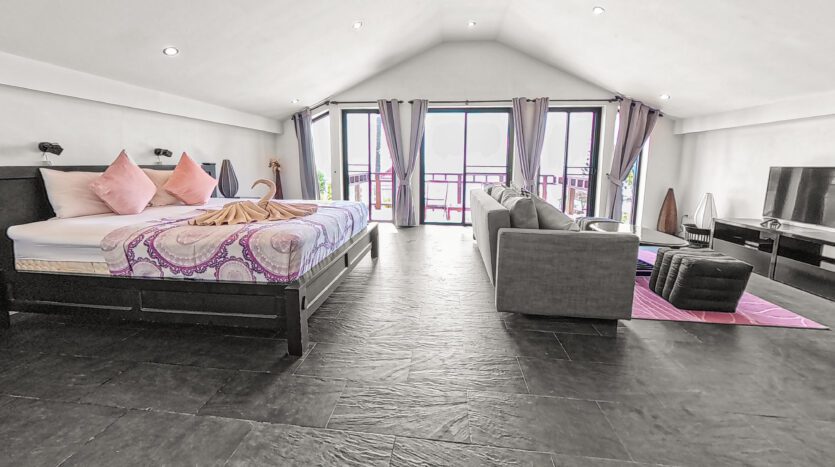 Beachfront Pool Villa 3BR – Malee Beach Villas E7