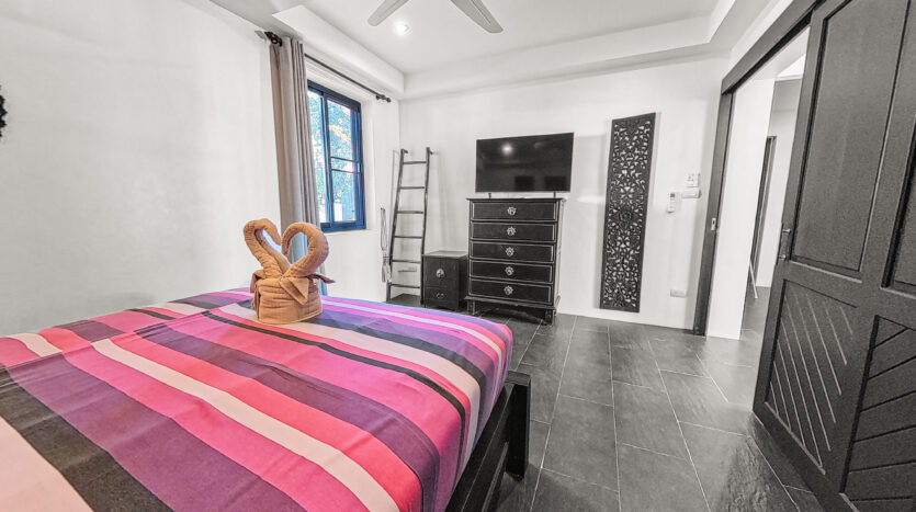 Beachfront Pool Villa 3BR – Malee Beach Villas E7