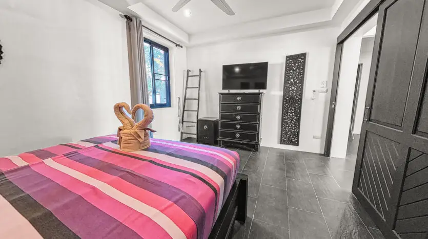 Beachfront Pool Villa 3BR – Malee Beach Villas E7