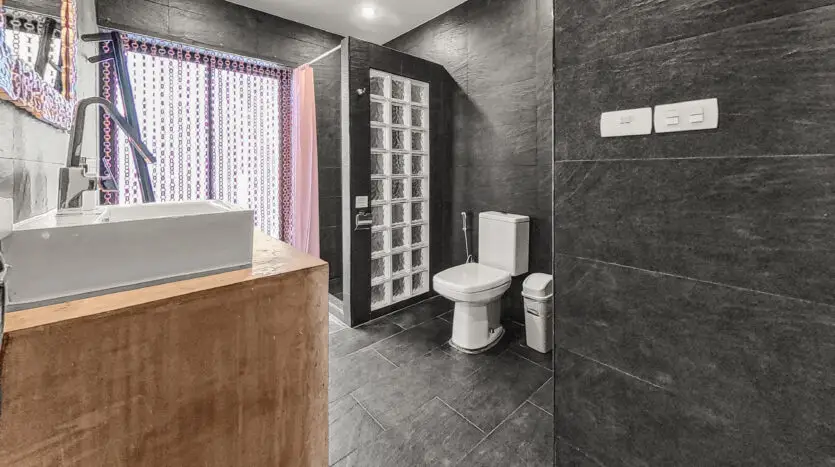 Beachfront Pool Villa 3BR – Malee Beach Villas E7