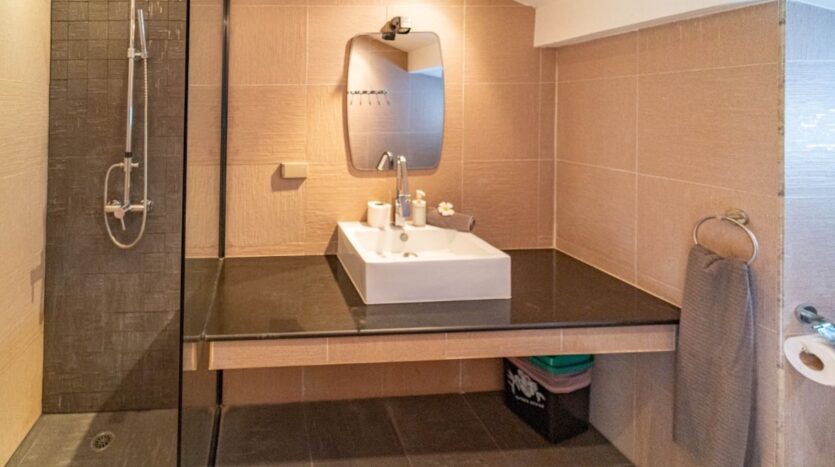 Beachfront Pool Villa 4BR – Malee Beach Villas E6