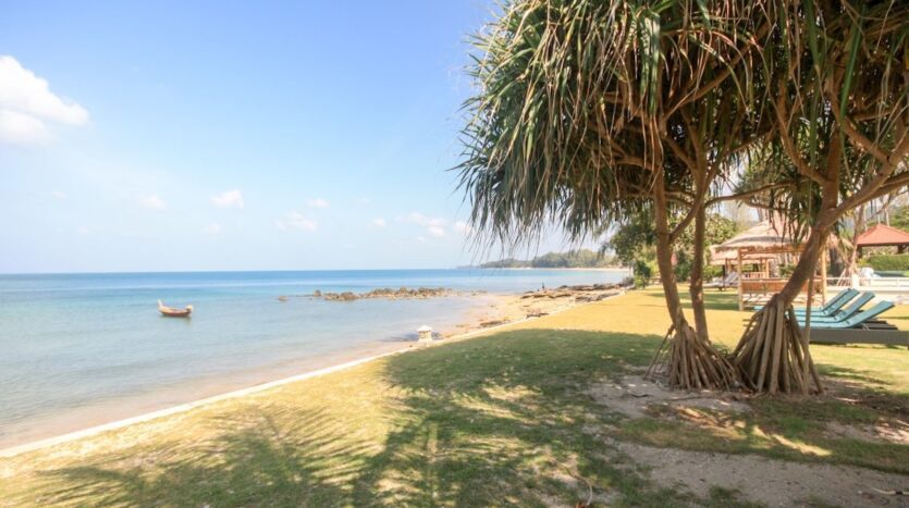 Beachfront Pool Villa 4BR – Malee Beach Villas E6