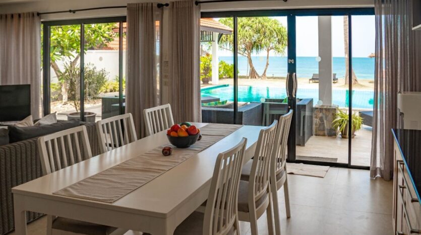 Beachfront Pool Villa 4BR – Malee Beach Villas E6