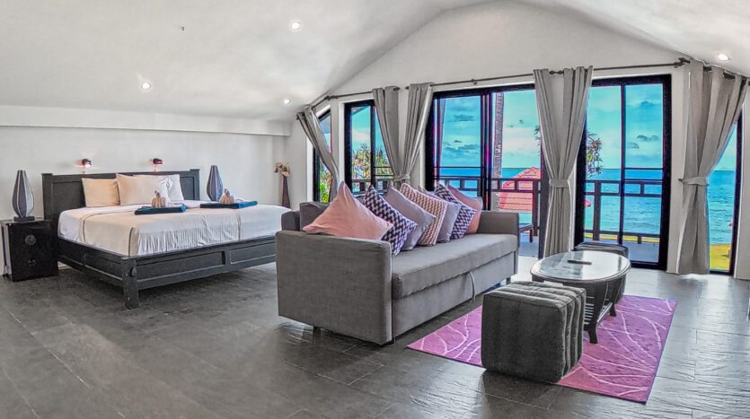 Beachfront Pool Villa 3BR – Malee Beach Villas E7