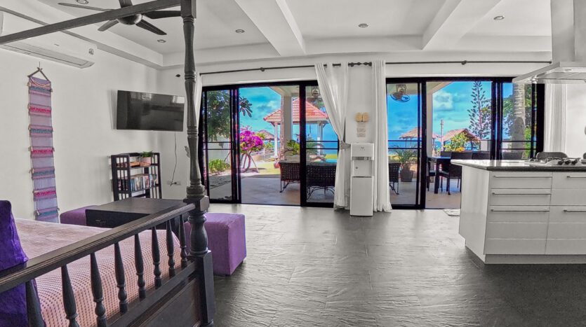 Beachfront Pool Villa 3BR – Malee Beach Villas E7