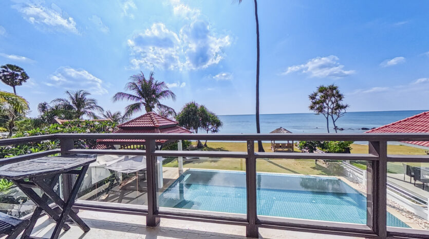 Beachfront Pool Villa 4BR – Malee Beach Villas E6