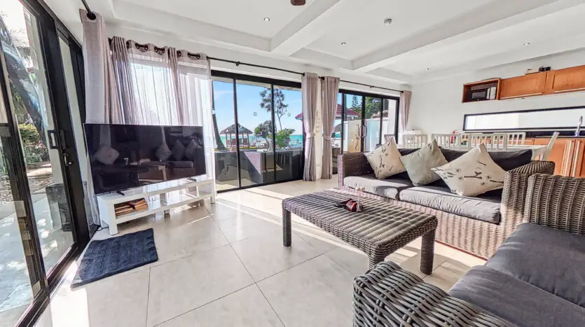 Beachfront Pool Villa 4BR – Malee Beach Villas E6