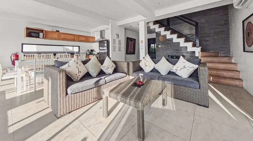 Beachfront Pool Villa 4BR – Malee Beach Villas E6