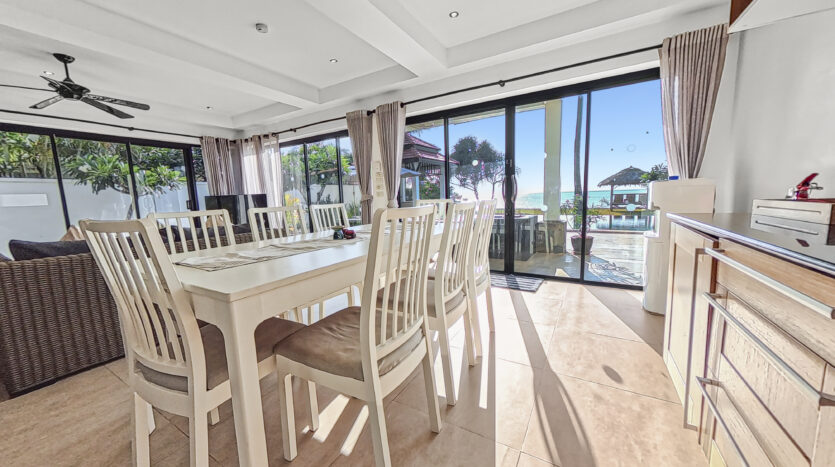 Beachfront Pool Villa 4BR – Malee Beach Villas E6