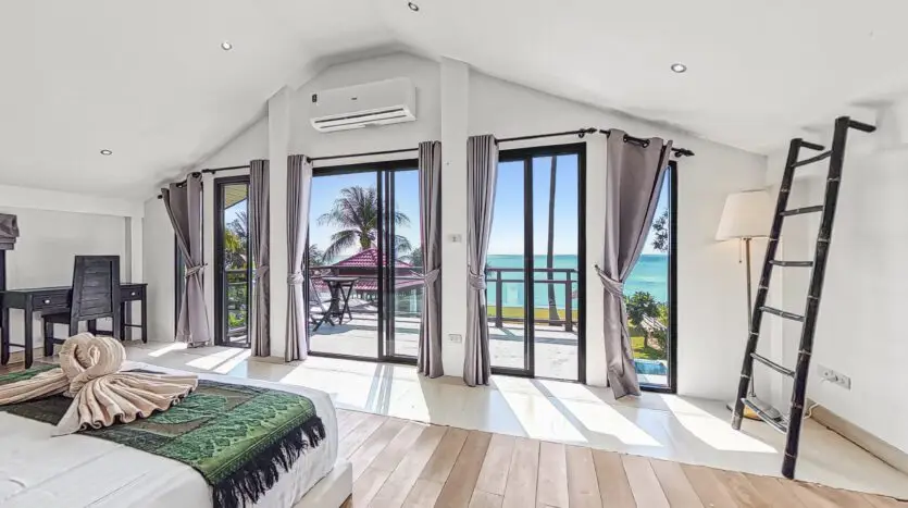 Beachfront Pool Villa 4BR – Malee Beach Villas E6