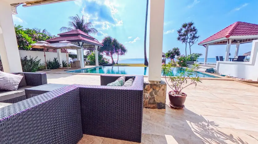 Beachfront Pool Villa 4BR – Malee Beach Villas E6