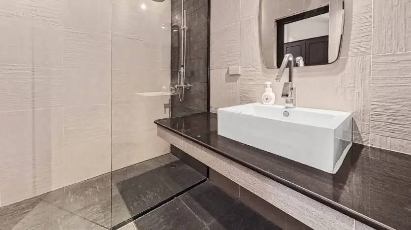 Beachfront Pool Villa 4BR – Malee Beach Villas E6