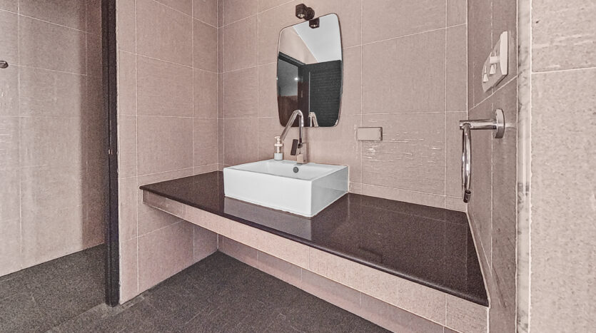 Beachfront Pool Villa 4BR – Malee Beach Villas E6