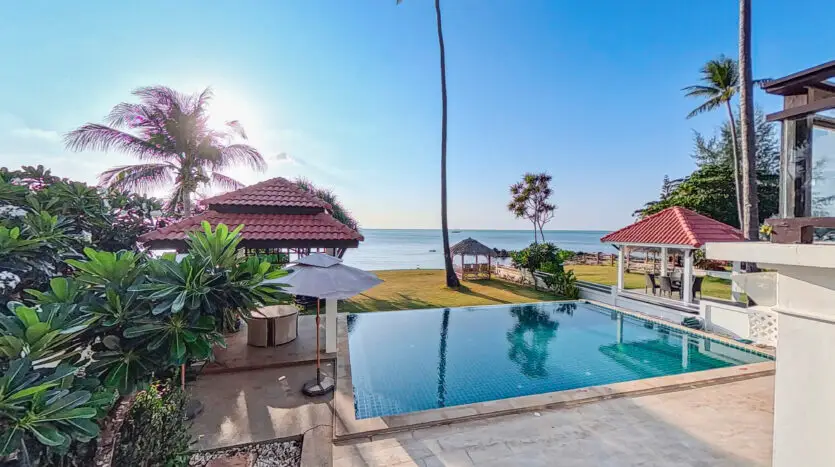 Beachfront Pool Villa 4BR – Malee Beach Villas E6