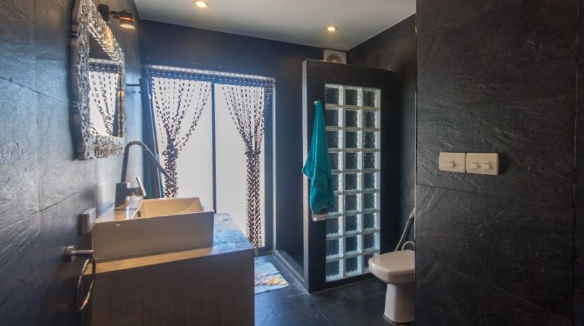 Beachfront Pool Villa 3BR – Malee Beach Villas E7