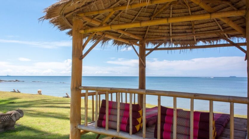 Beachfront Pool Villa 3BR – Malee Beach Villas E7