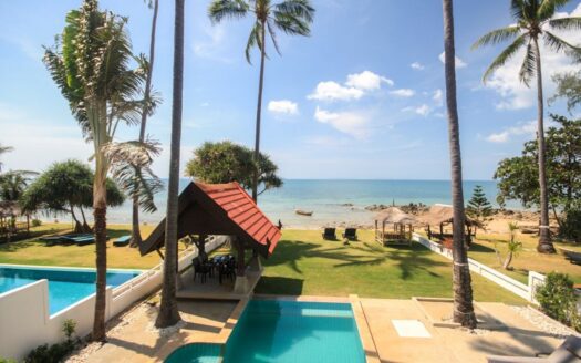 Beachfront Pool Villa 3BR – Malee Beach Villas E7