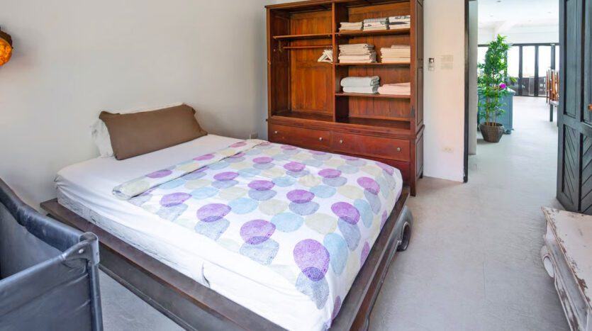 Beachfront Pool Villa 5BR – Malee Beach Villas E1