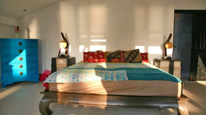 Beachfront Pool Villa 5BR – Malee Beach Villas E1